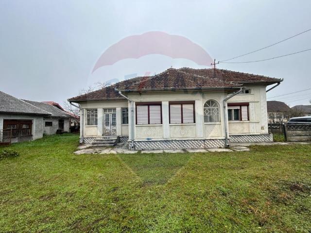 Casa/vila 4 camere vanzare in Maramures, Mogosesti vezi locația pe hartă