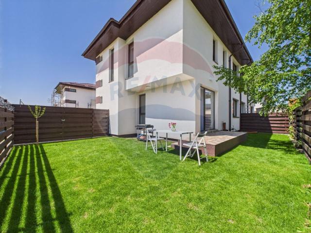 Casa/vila 4 camere vanzare in Bucuresti Ilfov, Otopeni, Nord Est vezi locația pe hartă