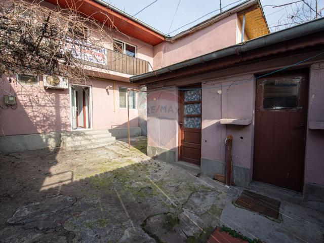 Casa/vila 4 camere vanzare in Bucuresti, Rahova vezi locația pe hartă