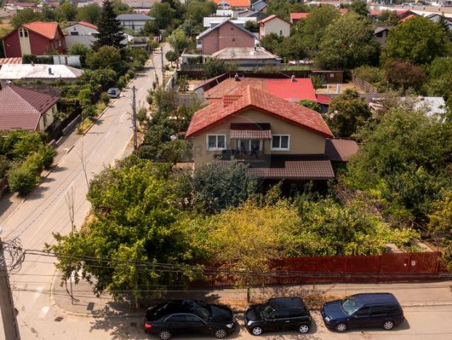 Casa/vila 4 camere vanzare in Bucuresti, Straulesti vezi locația pe hartă