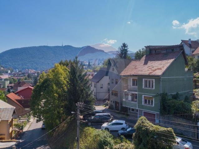 Casa/vila 4 camere vanzare in Brasov, Centrul Istoric vezi locația pe hartă