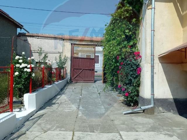 Casa/vila 4 camere vanzare in Brasov, Dacia vezi locația pe hartă