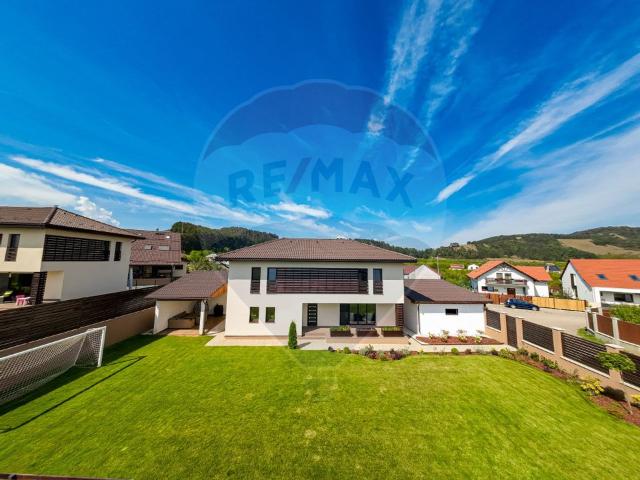 Casa/vila 4 camere vanzare in Brasov, Harman vezi locația pe hartă