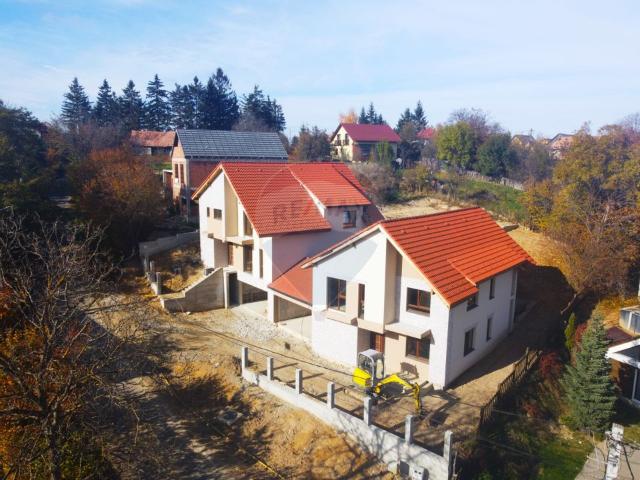 Casa/vila 4 camere vanzare in Cluj, Feleacu vezi locația pe hartă