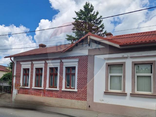 Casa/vila 4 camere vanzare in Dolj, Craiova, Central vezi locația pe hartă