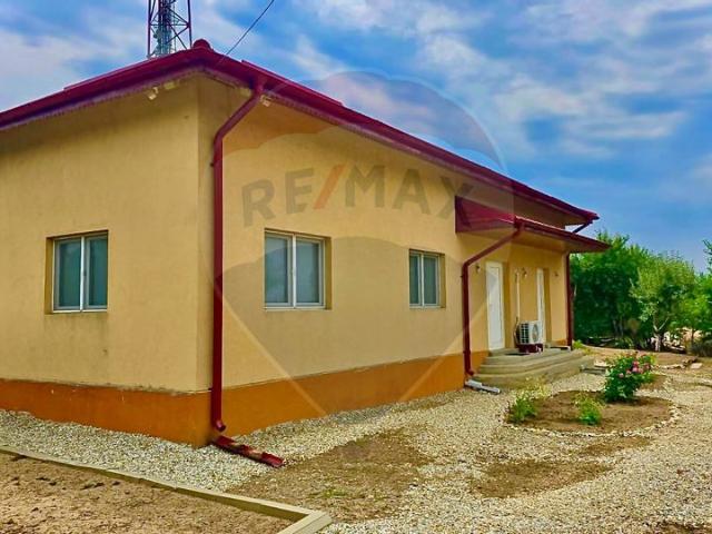 Casa/vila 4 camere vanzare in Giurgiu, Central vezi locația pe hartă