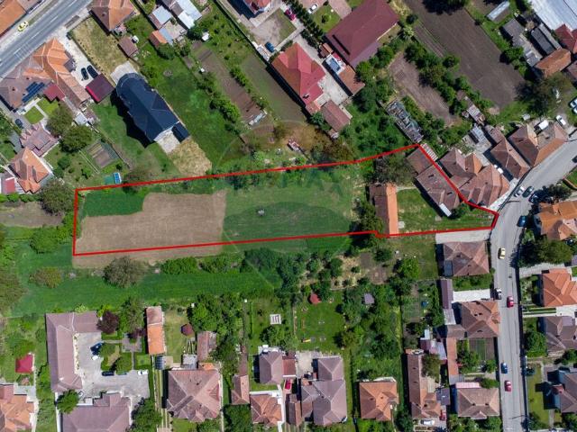Casa/vila 4 camere vanzare in Hunedoara, Hateg, Central vezi locația pe hartă