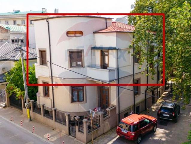 Casa/vila 4 camere vanzare in Iasi, Ultracentral vezi locația pe hartă