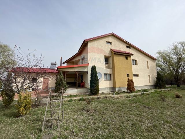 Casa/vila 4 camere vanzare in Vrancea, Golesti vezi locația pe hartă