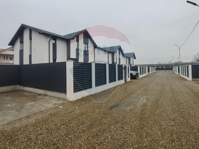 Casa/vila 4 camere vanzare in Vrancea, Golesti vezi locația pe hartă