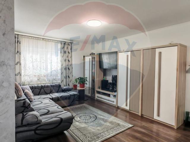 Casa/vila 4 camere inchiriere in Brasov, Sanpetru vezi locația pe hartă