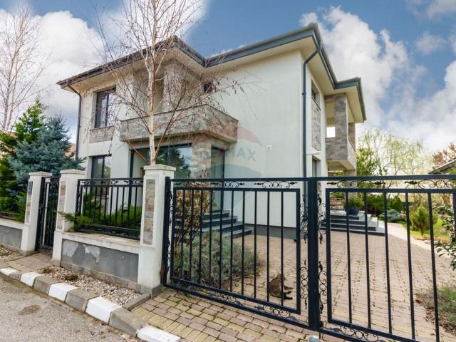 Casa/vila 5 camere vanzare in Bucuresti Ilfov, Corbeanca vezi locația pe hartă