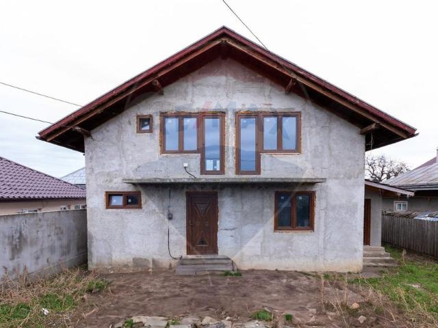 Casa/vila 5 camere vanzare in Bacau, Tache vezi locația pe hartă