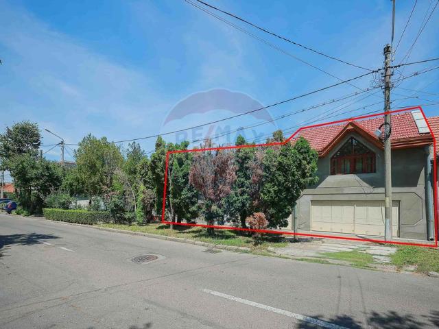 Casa/vila 5 camere vanzare in Bihor, Oradea, Iosia vezi locația pe hartă