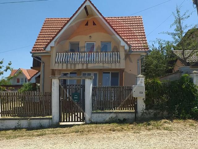 Casa/vila 5 camere vanzare in Bihor, Paleu vezi locația pe hartă
