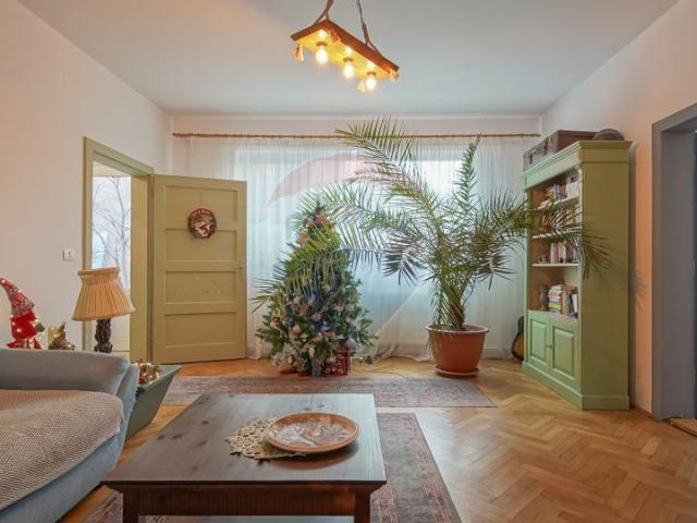 Casa/vila 5 camere vanzare in Brasov, Brasovul Vechi vezi locația pe hartă
