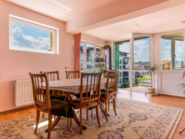 Casa/vila 5 camere vanzare in Cluj Napoca, Semicentral vezi locația pe hartă