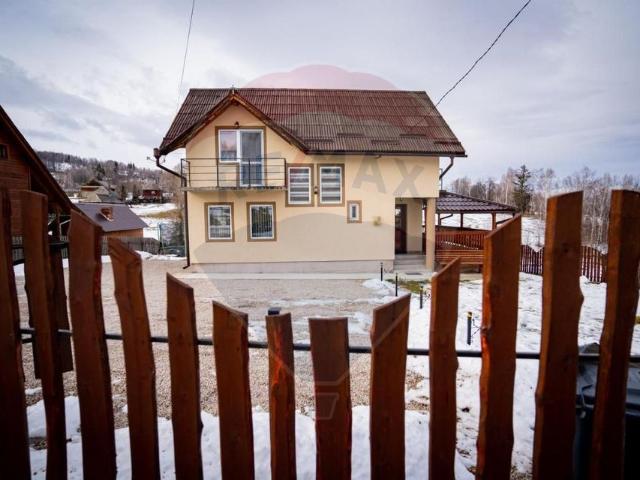 Casa/vila 5 camere vanzare in Cluj, Risca vezi locația pe hartă
