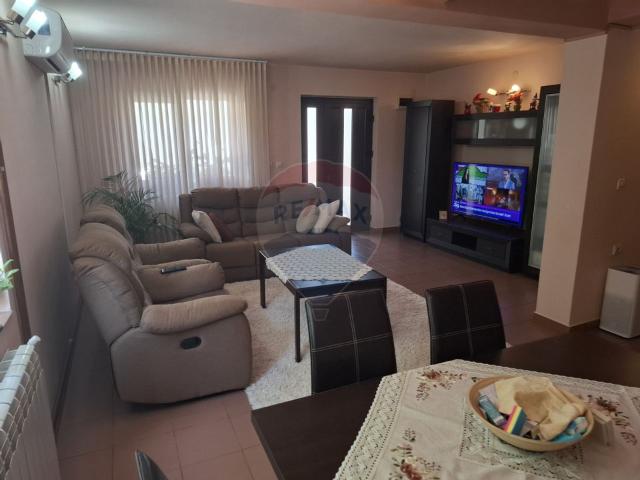 Casa/vila 5 camere vanzare in Dolj, Craiova, Brestei vezi locația pe hartă