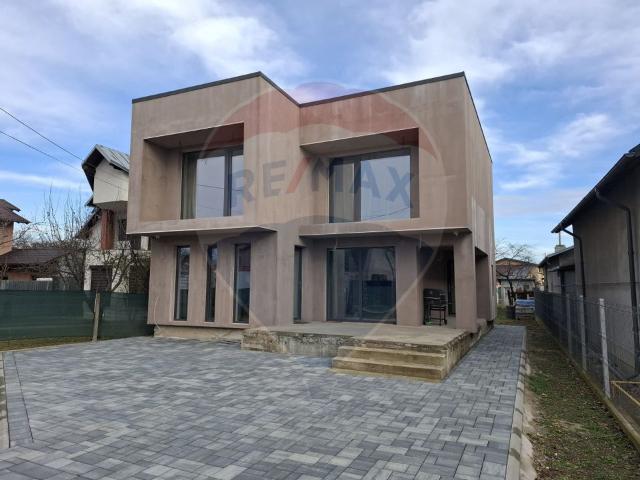 Casa/vila 5 camere vanzare in Prahova, Pleasa vezi locația pe hartă
