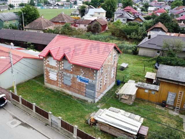Casa/vila 5 camere vanzare in Suceava, Gura Humorului, Central vezi locația pe hartă