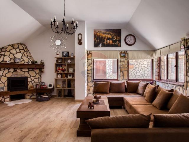 Casa/vila 6 camere vanzare in Arad, Ghioroc vezi locația pe hartă