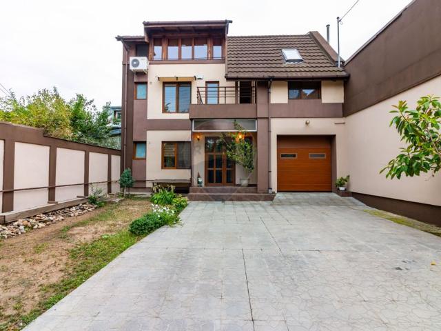 Casa/vila 6 camere vanzare in Bucuresti, 1 Mai vezi locația pe hartă