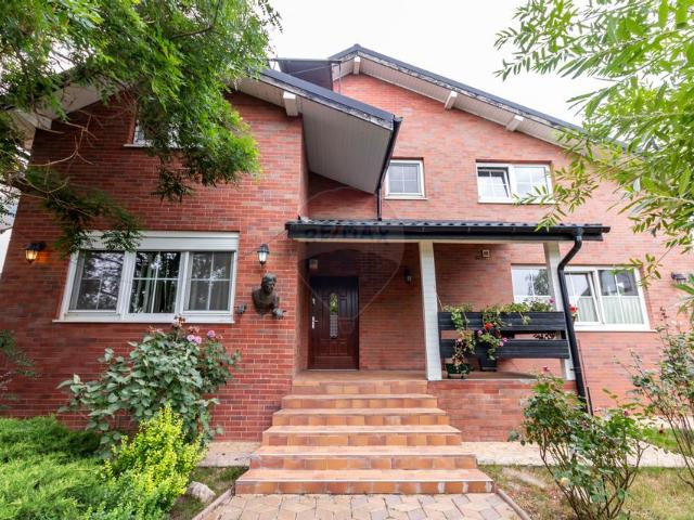 Casa/vila 8 camere vanzare in Bucuresti Ilfov, Corbeanca vezi locația pe hartă