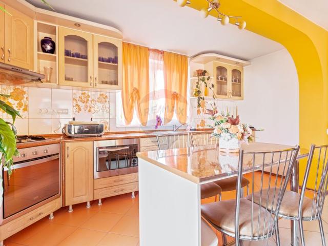 Casa/vila 6 camere vanzare in Bihor, Oradea, Dealuri Oradea vezi locația pe hartă