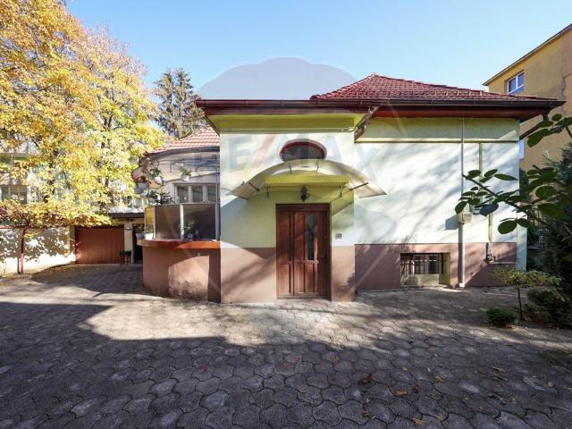 Casa/vila 6 camere vanzare in Brasov, Astra vezi locația pe hartă