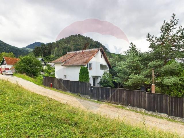 Casa/vila 6 camere vanzare in Brasov, Sacele, Bunloc vezi locația pe hartă