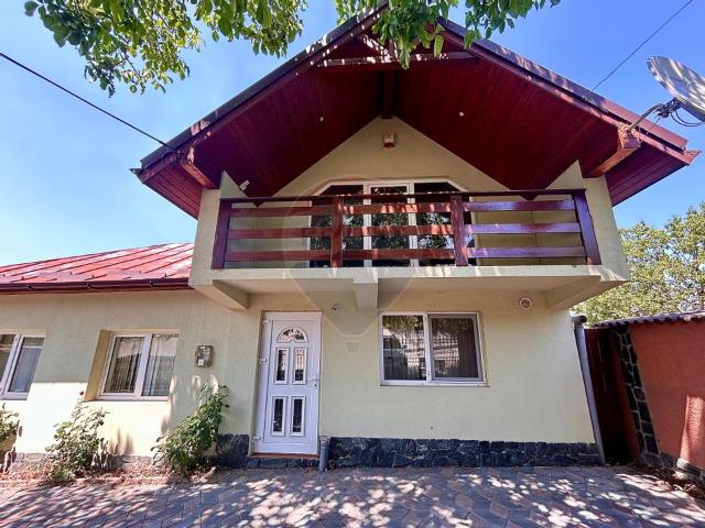 Casa/vila 6 camere vanzare in Dolj, Carcea vezi locația pe hartă