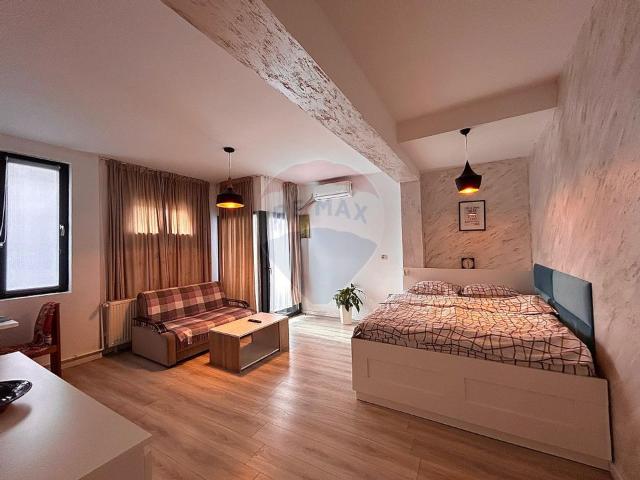 Casa/vila 6 camere vanzare in Dolj, Craiova, Ultracentral vezi locația pe hartă