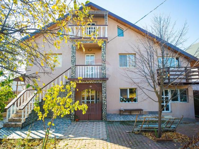 Casa/vila 6 camere vanzare in Iasi, Tomesti vezi locația pe hartă