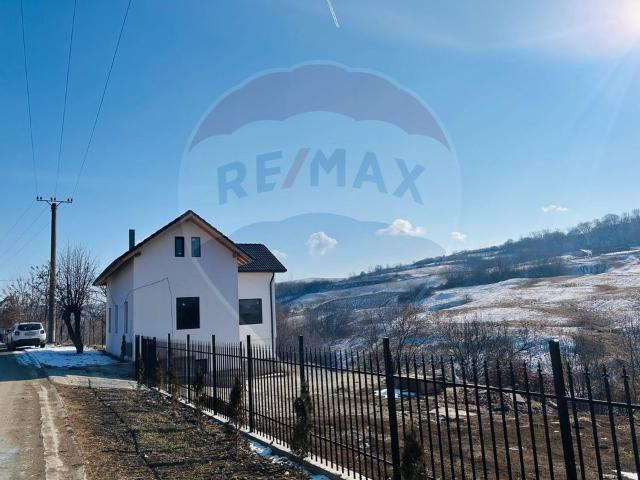 Casa/vila 6 camere vanzare in Sibiu, Slimnic vezi locația pe hartă