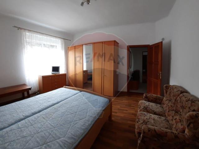 Casa/vila 6 camere vanzare in Timis, Lugoj vezi locația pe hartă