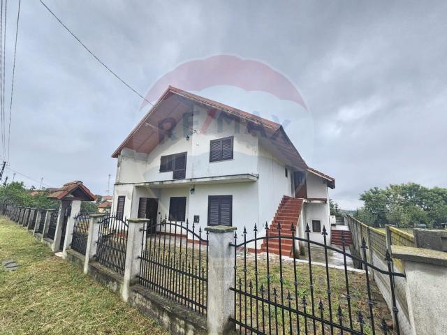 Casa/vila 6 camere vanzare in Timis, Lugoj vezi locația pe hartă