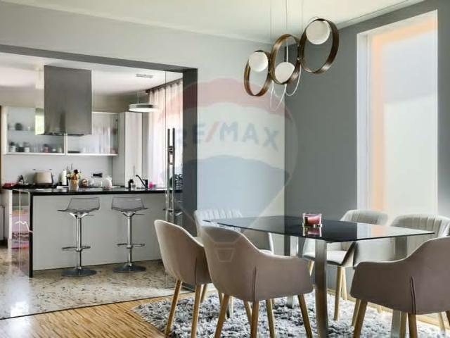 Casa/vila 7 camere vanzare in Arad, Pecica, Est vezi locația pe hartă