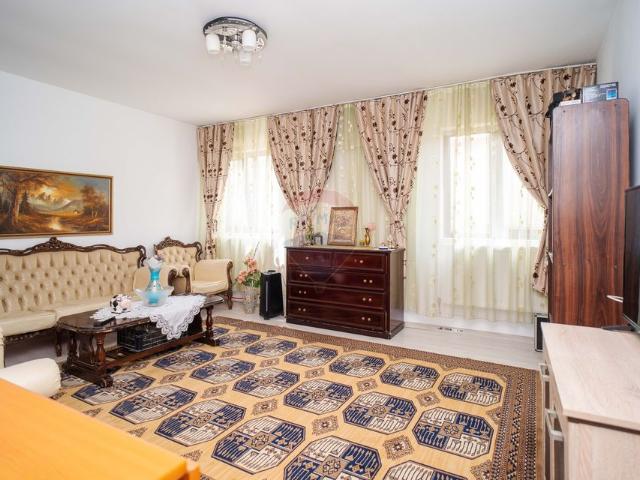Casa/vila 8 camere vanzare in Iasi, Lunca Cetatuii vezi locația pe hartă