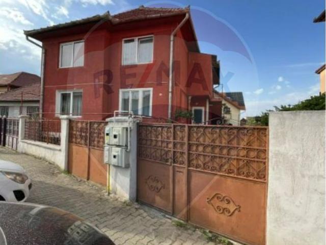 Casa/vila 8 camere vanzare in Sibiu, Selimbar vezi locația pe hartă