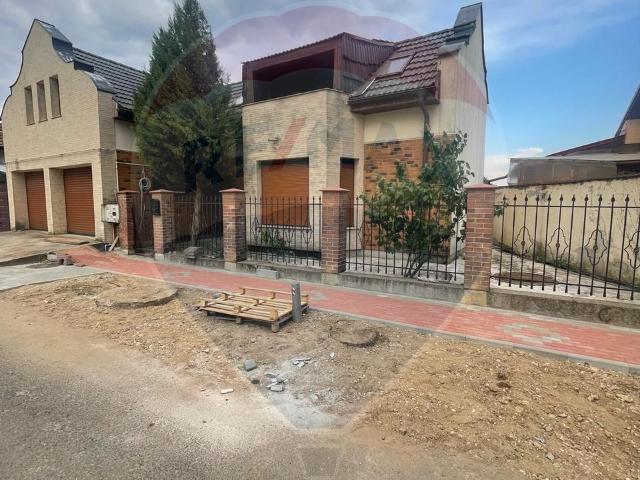 Casa/vila 7 camere vanzare in Bihor, Bors vezi locația pe hartă
