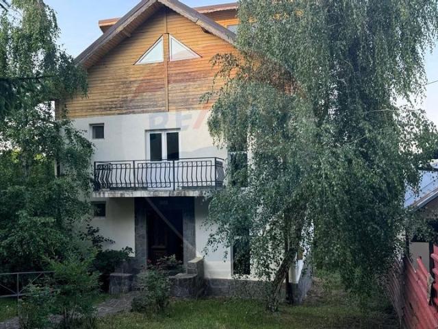 Casa/vila 9 camere vanzare in Prahova, Breaza, Exterior Sud vezi locația pe hartă