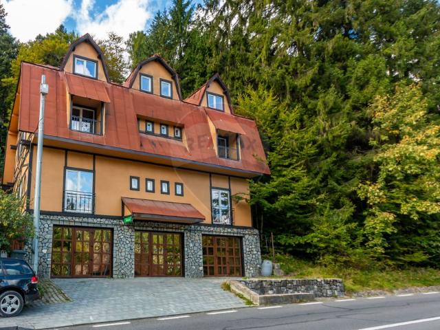 Casa/vila 10 camere vanzare in Prahova, Sinaia, Castelul Peles vezi locația pe hartă