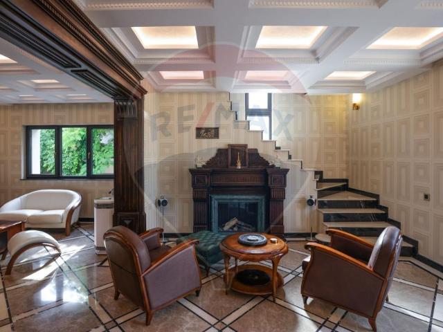 Casa/vila 16 camere vanzare in Bucuresti, Parcul Carol vezi locația pe hartă