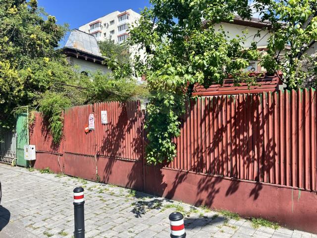 Casa/vila 2 camere vanzare in Bucuresti, Stefan cel Mare vezi locația pe hartă