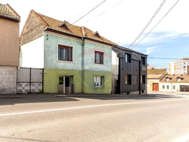 Casa/vila 2 camere vanzare in Cluj Napoca, Semicentral vezi locația pe hartă