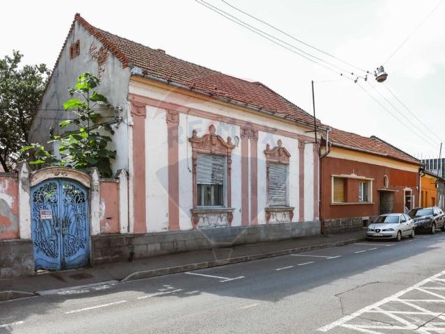 Casa/vila 3 camere vanzare in Bihor, Oradea, Central vezi locația pe hartă