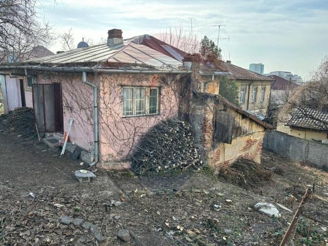 Casa/vila 3 camere vanzare in Dolj, Craiova, Ultracentral vezi locația pe hartă
