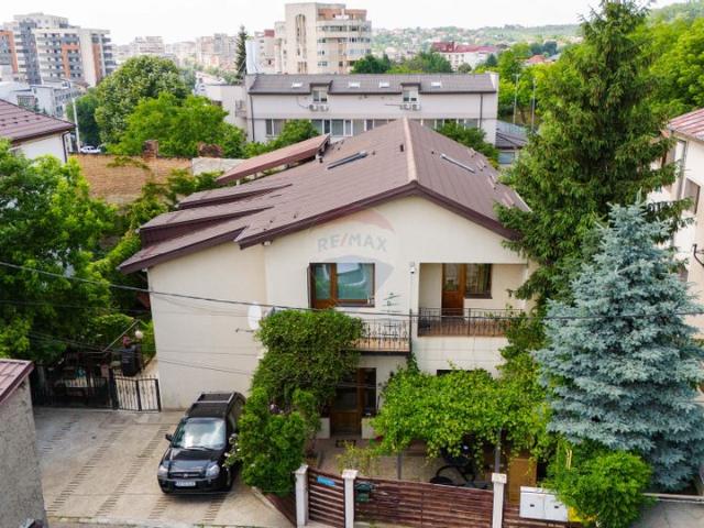 Casa/vila 3 camere vanzare in Iasi, Pacurari vezi locația pe hartă