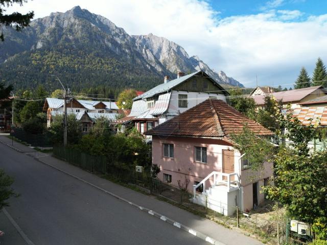 Casa/vila 3 camere vanzare in Prahova, Busteni, Telecabinei vezi locația pe hartă